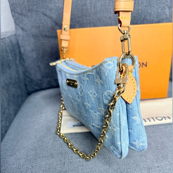 Louis Vuitton pochette LIV monogram DENIM bag - Picture 6 of 11